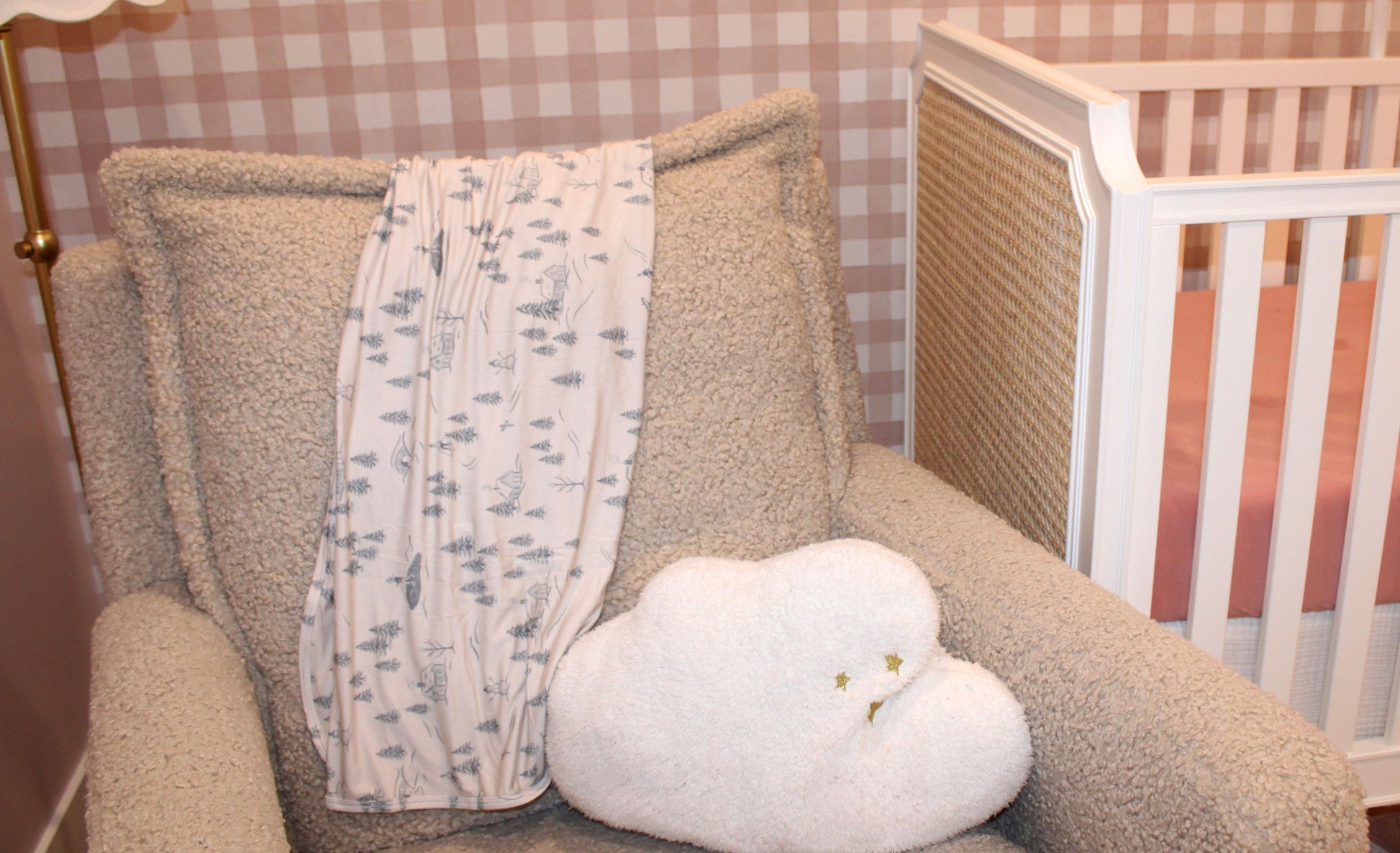 Luxury bamboo baby blanket from the Winterdream Collection by Shae & Palmer — lightweight, eco-friendly, and ideal for swaddling or stroller snuggles.