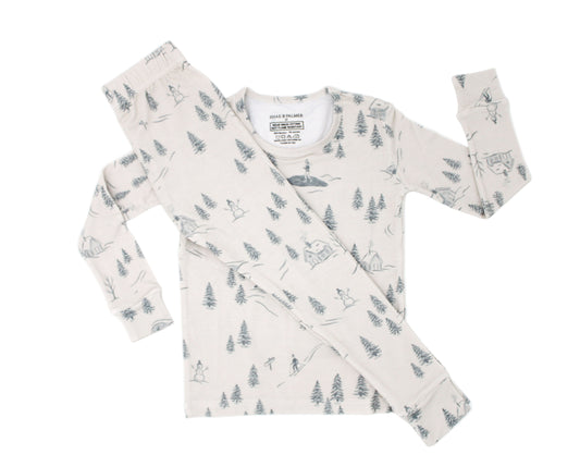 Shae & Palmer Winterdream toddler bamboo pajamas in Snow White — soft, breathable, and perfect for cozy winter nights and holiday mornings.