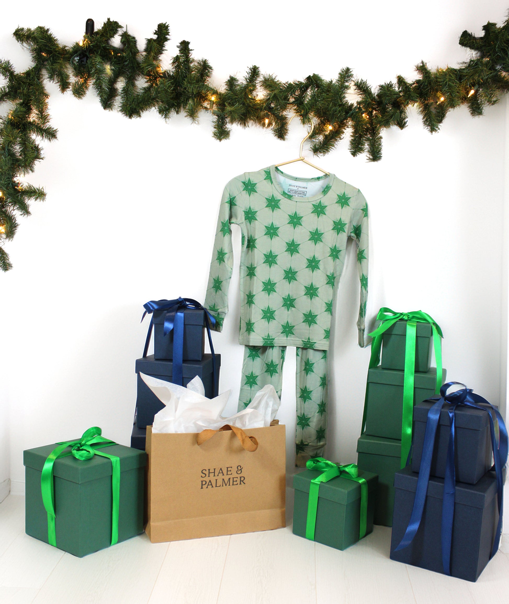 Evergreen bamboo toddler pajamas from the Shae & Palmer Starry Night Collection — breathable, ultra-soft, and perfect for holiday mornings and bedtime snuggles. Christmas
